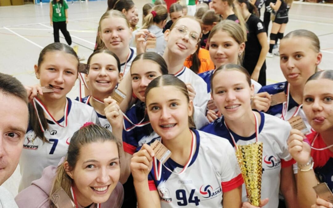 III miejsce młodziczek II na turnieju Setball Cup!