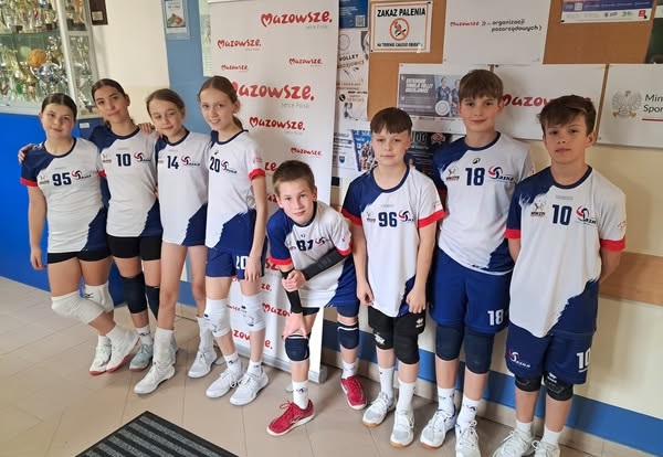 Turniej „trójek” dziewcząt i chłopców w Radziejowicach – zbieramy doświadczenie!