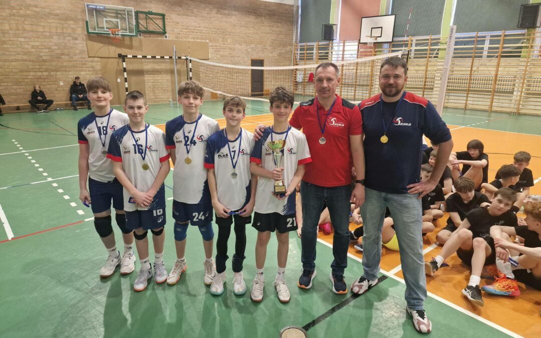 Zimowy turniej „czwórek” w Ostrołęce wygrywa KS Saska Warszawa